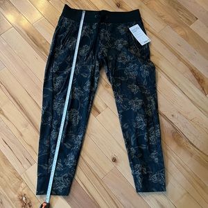 ATHLETA Trekkie North Printed Jogger